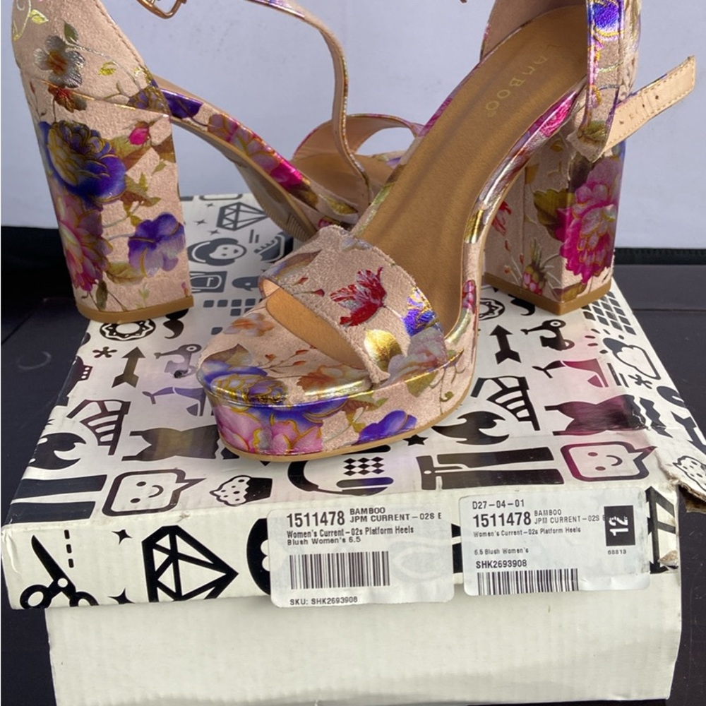 BAMBOO Women's Floral Platform Sandals - Pink and Purple